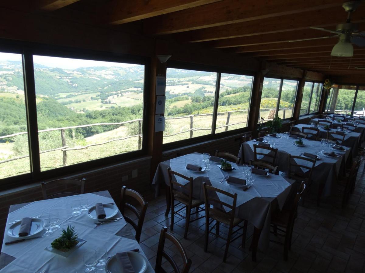 Agriturismo La Terrazza Valfabbrica Екстериор снимка