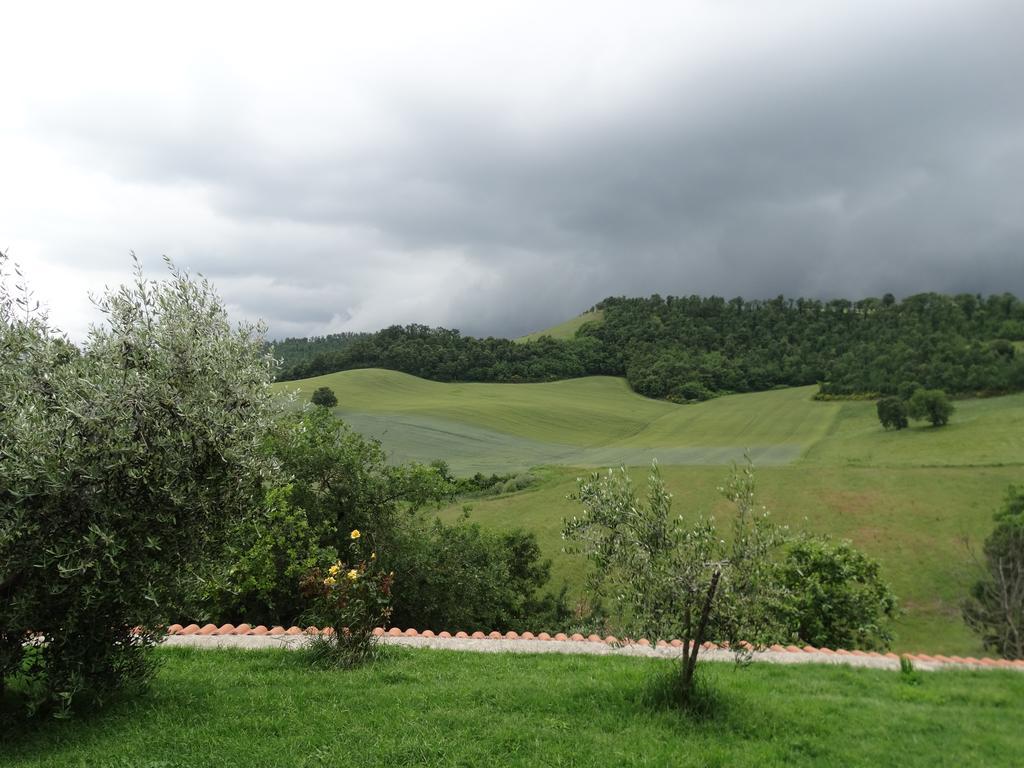 Agriturismo La Terrazza Valfabbrica Екстериор снимка