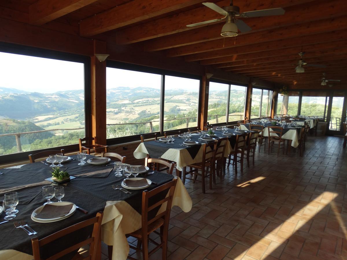 Agriturismo La Terrazza Valfabbrica Екстериор снимка
